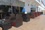 Луксозни маси и столове от ратан за хотел